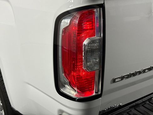 Used 2020 GMC Canyon W/T w/ Convenience Package RWD image 34