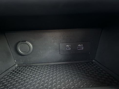 Certified 2025 Nissan Pathfinder SV image 59