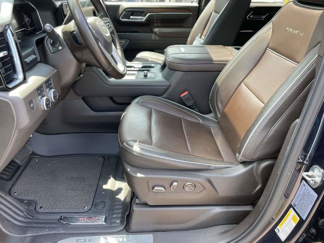 Used 2024 GMC Sierra 2500 Denali w/ Denali Reserve Package AWD/4WD image 9