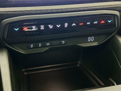 New 2026 Jeep Cherokee Limited AWD/4WD image 16