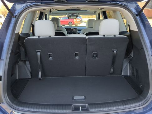 Certified 2024 Kia Telluride S w/ S Sunroof Package FWD image 23