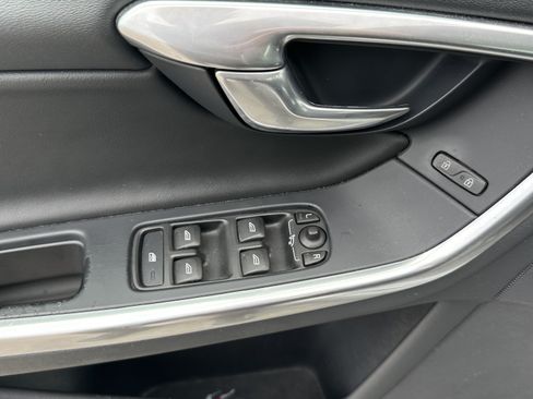 Used 2012 Volvo S60 T6 R-Design AWD/4WD image 17