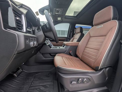 New 2026 GMC Sierra 2500 Denali Ultimate image 17