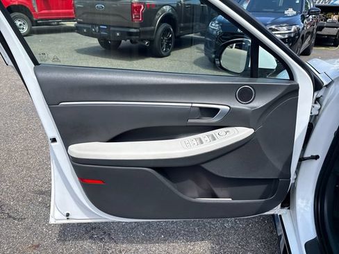 Used 2024 Hyundai Sonata SEL w/ Convenience Package FWD image 7
