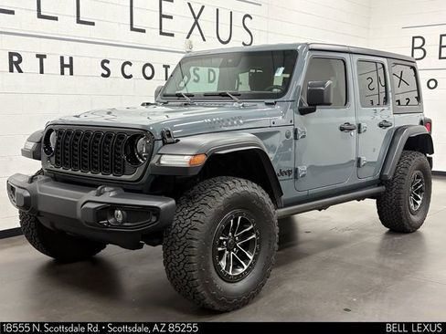 Used 2024 Jeep Wrangler Willys AWD/4WD image 7