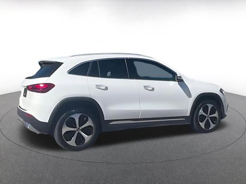Used 2025 Mercedes-Benz GLA 250 image 9