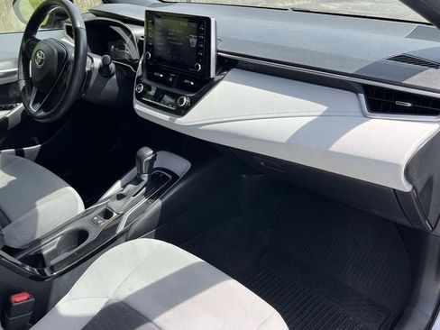 Used 2021 Toyota Corolla SE FWD image 23