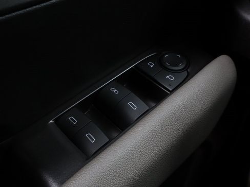 Used 2024 Chevrolet Colorado ZR2 w/ ZR2 Convenience Package III image 25