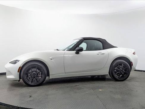 Used 2016 MAZDA MX-5 Miata Sport RWD image 22