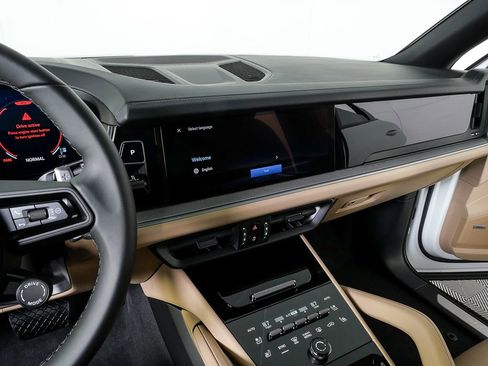 New 2026 Porsche Cayenne AWD image 13