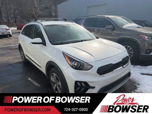 Used 2022 Kia Niro LX image 7