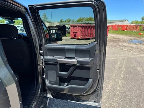 Used 2019 Ford F150 XLT w/ Equipment Group 302A Luxury image 16