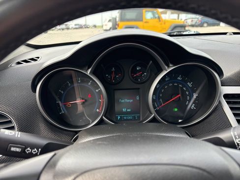 Used 2011 Chevrolet Cruze LT FWD image 29
