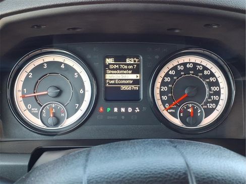 Used 2024 RAM 1500 Classic SLT image 21