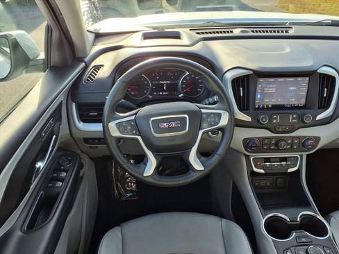 Used 2023 GMC Terrain SLT w/ Tech Package image 14