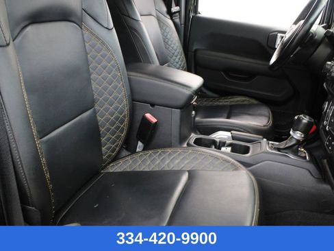 Used 2021 Jeep Wrangler Unlimited Sahara image 22