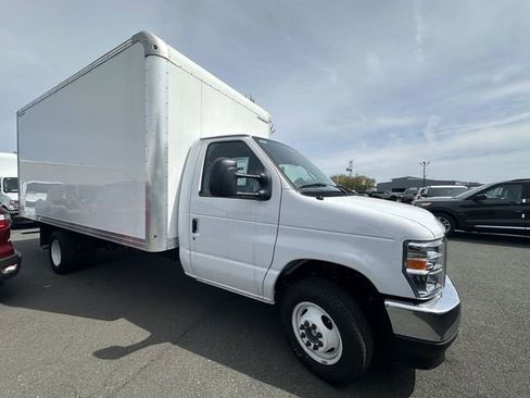 New 2024 Ford E-450 and Econoline 450 Super Duty w/ Power Windows & Locks Group image 5