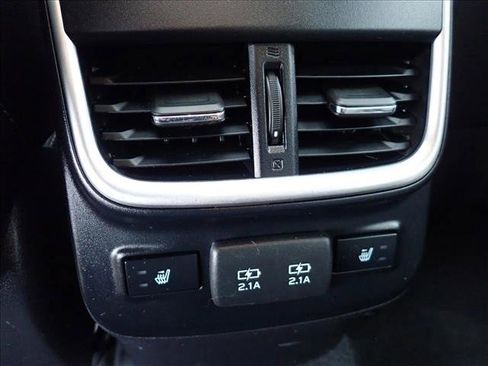 Used 2022 Subaru Outback Limited image 10