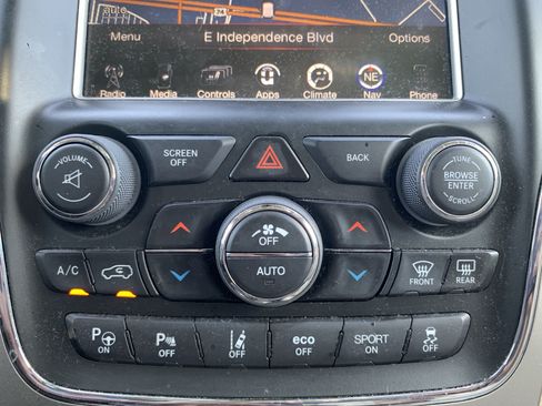 Used 2017 Jeep Grand Cherokee Overland w/ Jeep Active Safety Group AWD/4WD image 29