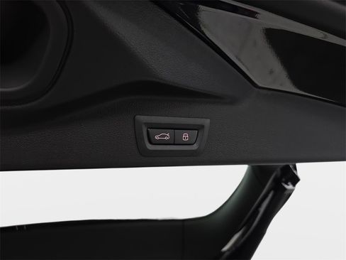 New 2026 BMW X5 xDrive40i w/ M Sport Package image 13