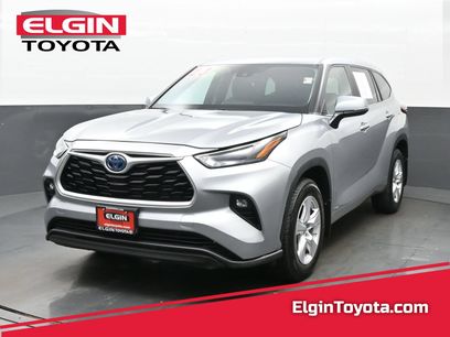 Used 2023 Toyota Highlander LE