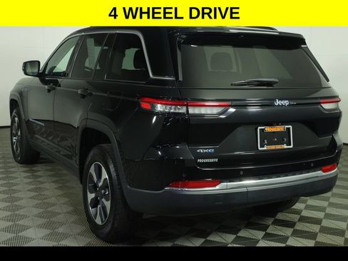 Used 2023 Jeep Grand Cherokee 4WD 4xe image 5