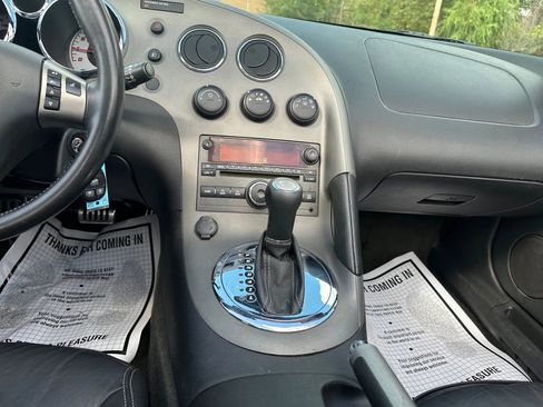 Used 2007 Pontiac Solstice Convertible w/ Premium Package image 12