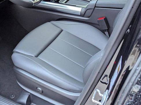 New 2026 Mercedes-Benz GLA 250 4MATIC image 4