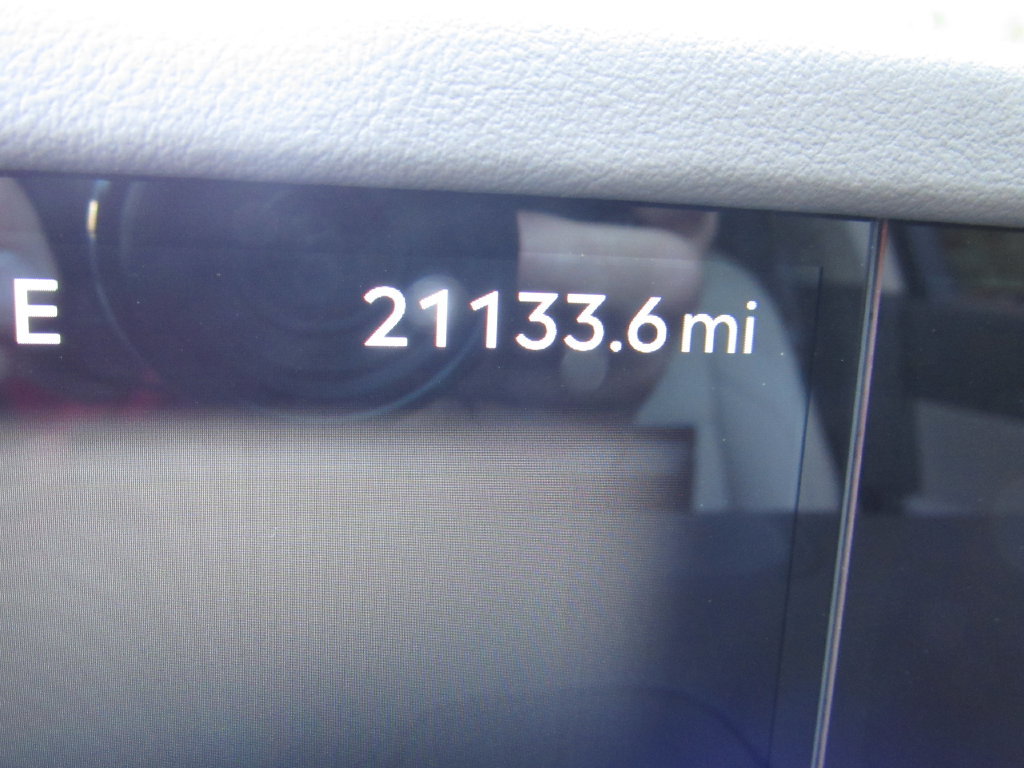Used 2024 Lincoln Nautilus Premier AWD/4WD image 29