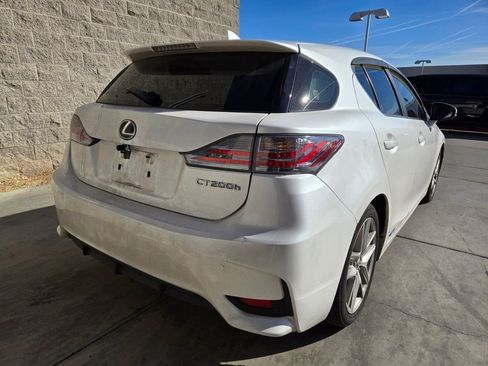 Used 2015 Lexus CT 200h image 4