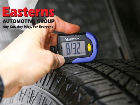 Used 2019 Chevrolet Express 2500 w/ Driver Convenience Package image 26