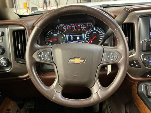 Used 2017 Chevrolet Silverado 2500 High Country w/ Duramax Plus Package AWD/4WD image 17