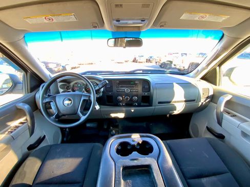 Used 2012 Chevrolet Silverado 2500 W/T image 27