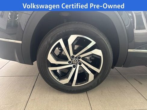 Certified 2022 Volkswagen Atlas SEL image 15
