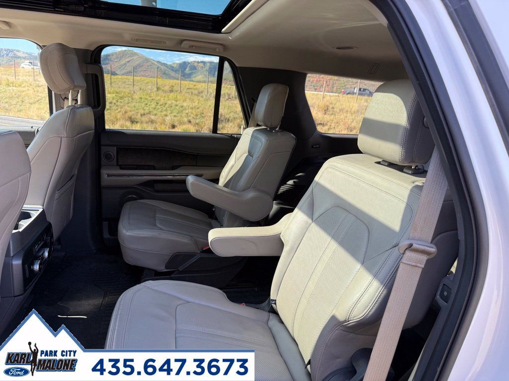 Used 2018 Ford Expedition Limited w/ Equipment Group 302A AWD/4WD image 29