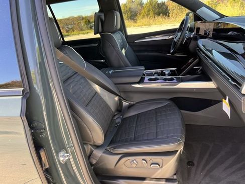 Certified 2026 Cadillac Escalade V image 28