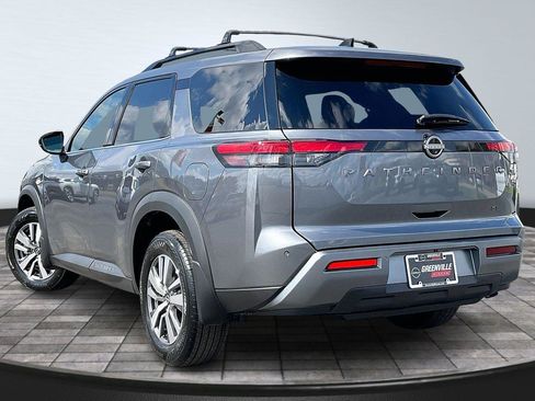 New 2026 Nissan Pathfinder SL FWD image 3