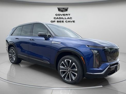 New 2026 Cadillac Vistiq Sport w/ LPO, Floor Liner Package image 2