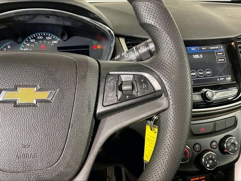 Used 2018 Chevrolet Trax LS FWD image 24