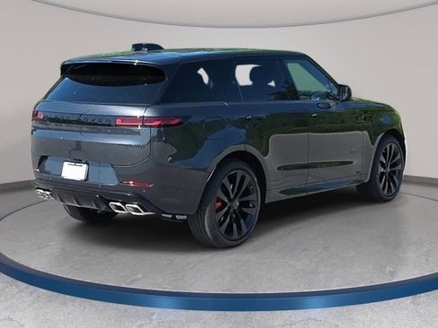 New 2026 Land Rover Range Rover Sport Dynamic SE AWD/4WD image 5