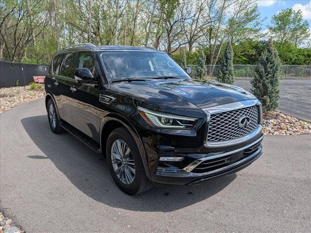 Used 2022 INFINITI QX80 Luxe w/ Cargo Package AWD/4WD image 7
