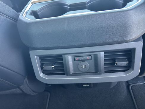 Used 2025 Ford F250 Lariat AWD/4WD image 14