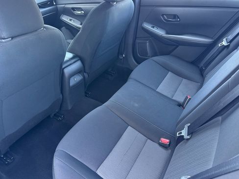 Used 2024 Nissan Sentra SV FWD image 27