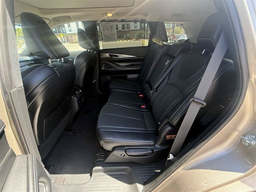 Used 2023 INFINITI QX60 Luxe w/ Vision Package AWD/4WD image 27
