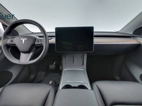 Used 2023 Tesla Model Y Long Range AWD/4WD image 24
