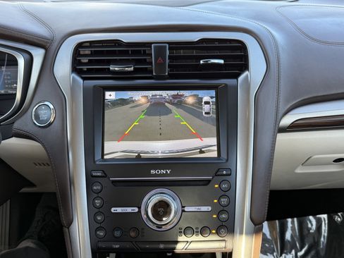 Used 2018 Ford Fusion Energi Platinum image 28