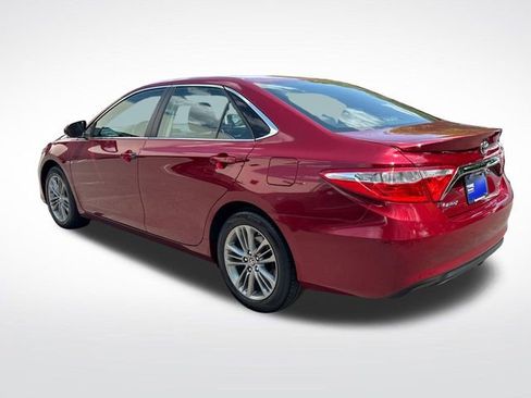 Used 2017 Toyota Camry SE FWD image 3