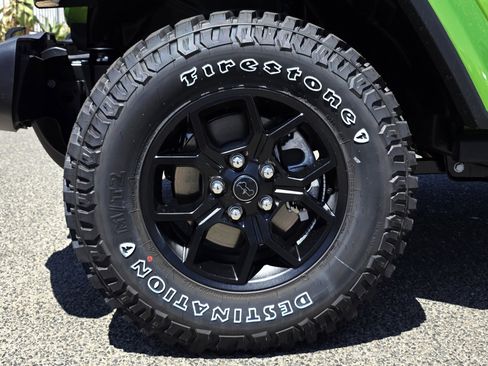 New 2025 Jeep Gladiator Willys image 8