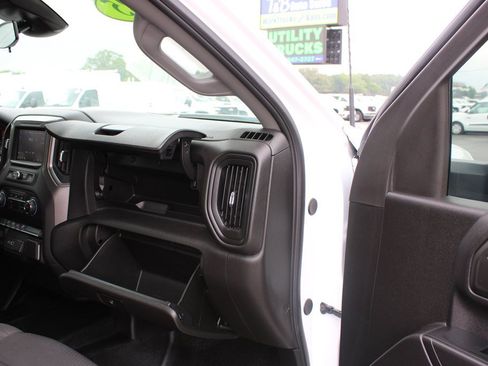 Used 2025 Chevrolet Silverado 2500 W/T w/ WT Convenience Package AWD/4WD image 29