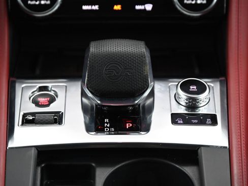 Used 2021 Jaguar F-PACE SVR AWD/4WD image 37